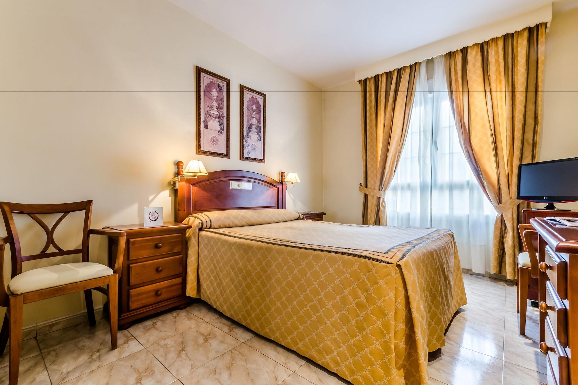 Roma Aurea Hotel Talavera de la Reina Exterior photo